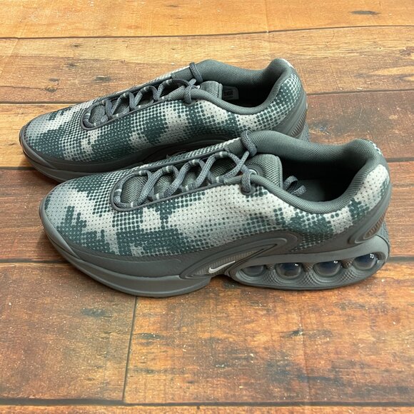 Nike Men's Air Max DN "Cool Grey" Running Shoes - Picture 5 of 6